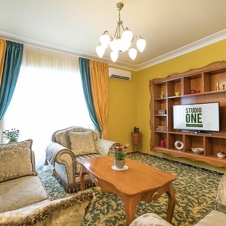 Studio One Accommodation Suites Bucarest Esterno foto