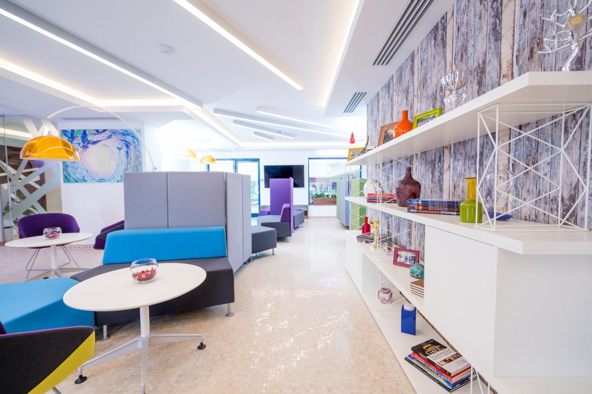 Studio One Accommodation Suites Bucarest Esterno foto