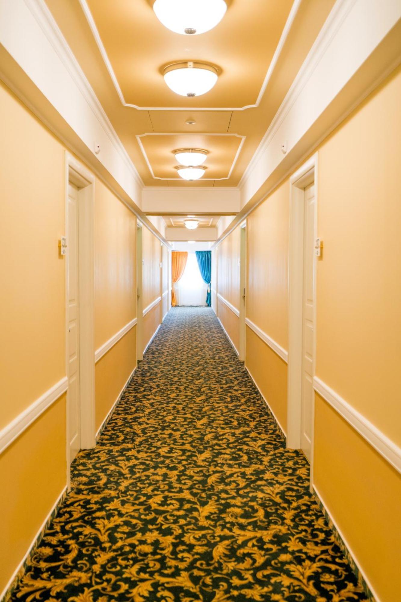 Studio One Accommodation Suites Bucarest Esterno foto