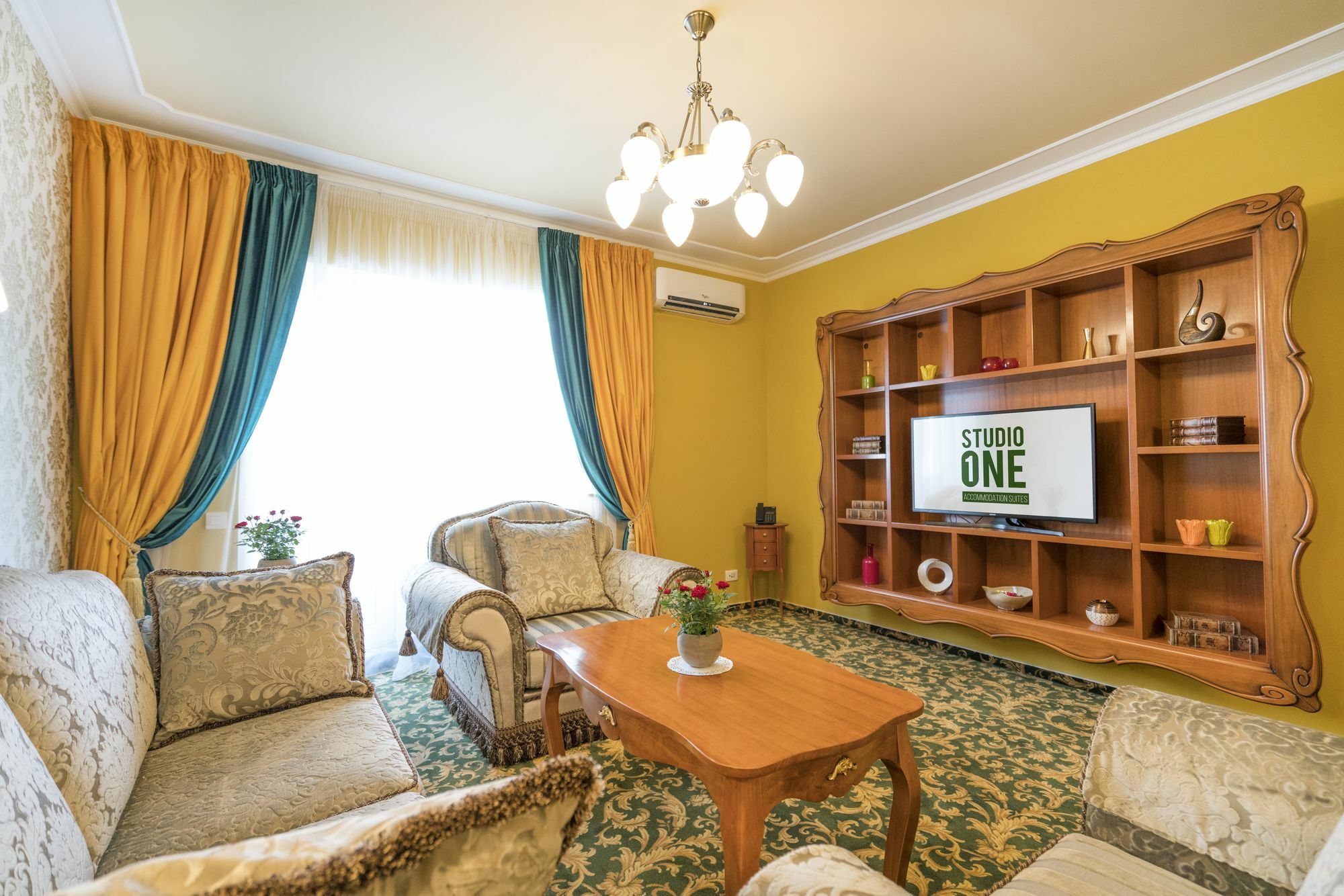 Studio One Accommodation Suites Bucarest Esterno foto